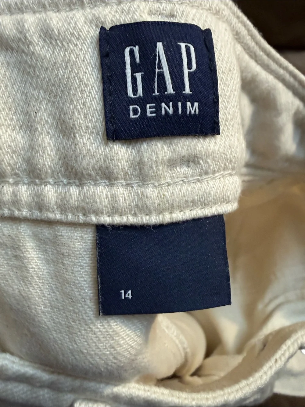 GAP cream button